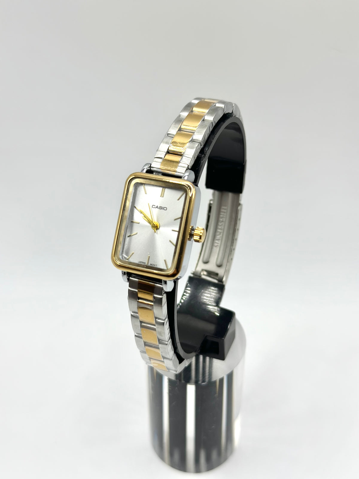 Montre Femme Prestige – Acier Bicolore Or & Argent