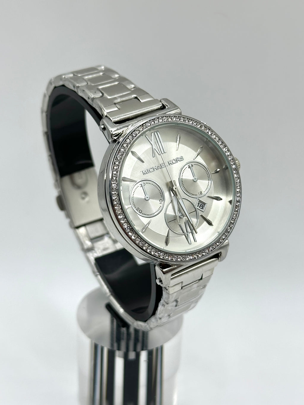 Montre Michael Kors Élégance – Cadran Blanc & Bracelet Acier Argenté