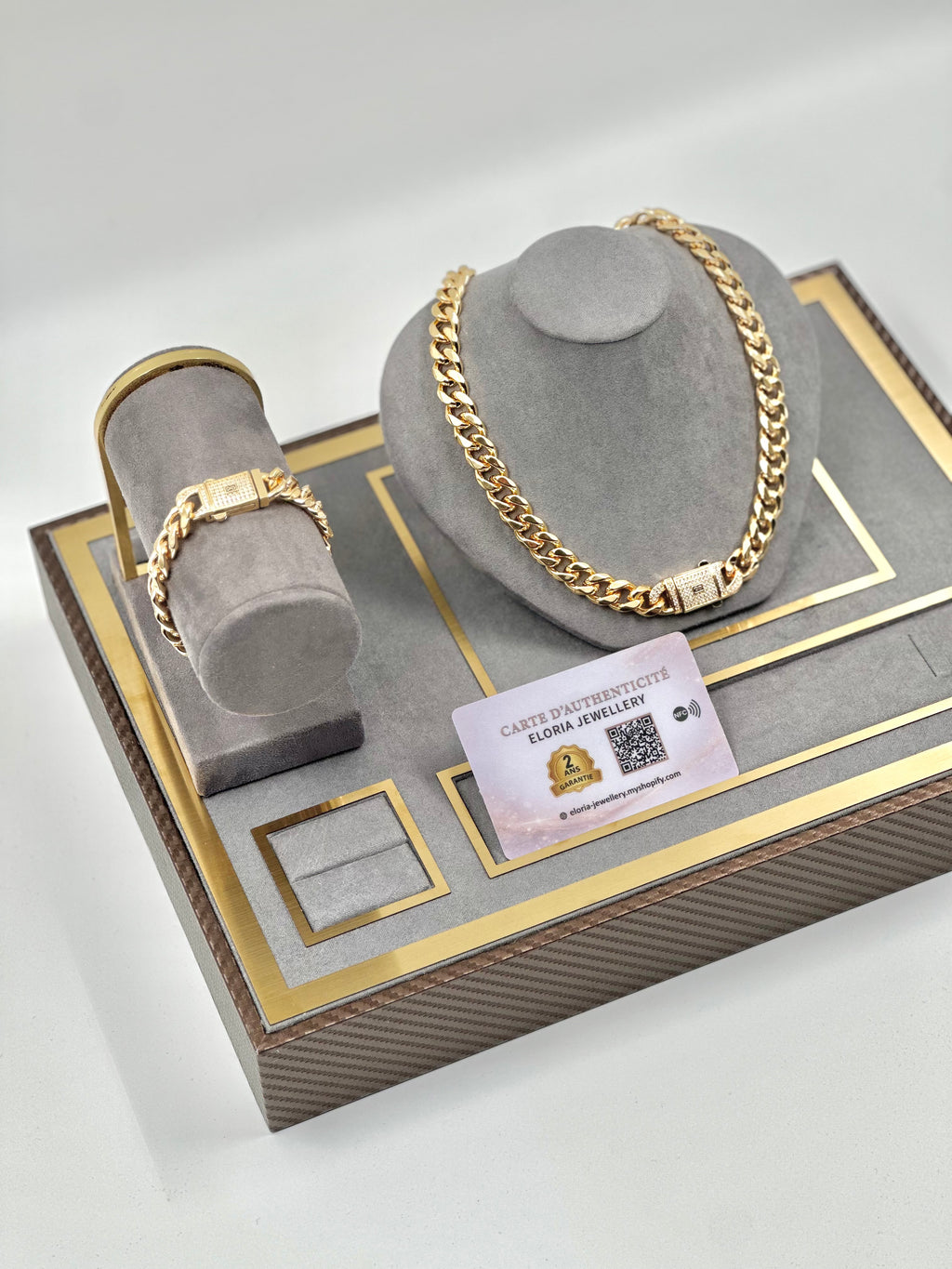 Parure Monaco 4 Pièces : Collier, Bracelet, Bague et Boucles d'Oreilles Plaqué Or 18k