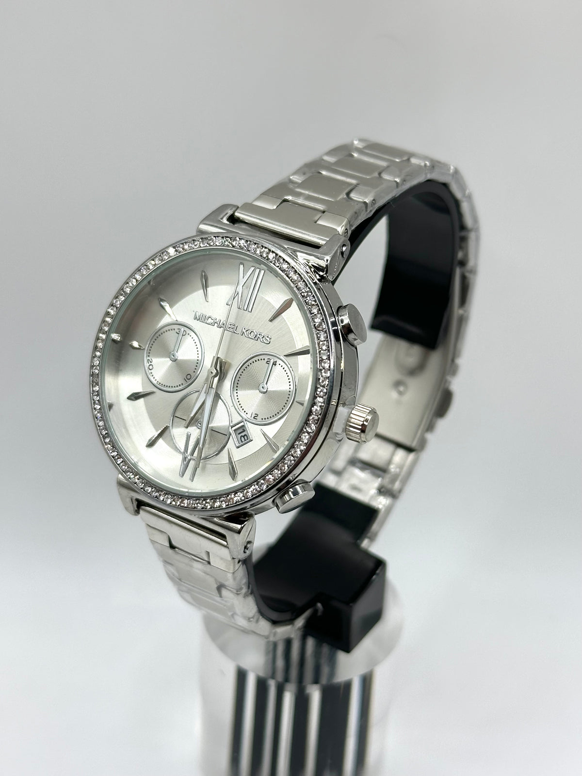Montre Michael Kors Élégance – Cadran Blanc & Bracelet Acier Argenté