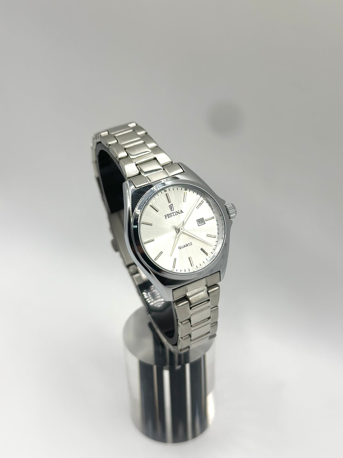 Festina Classic Lady – Montre Femme Argentée à Cadran Nacré