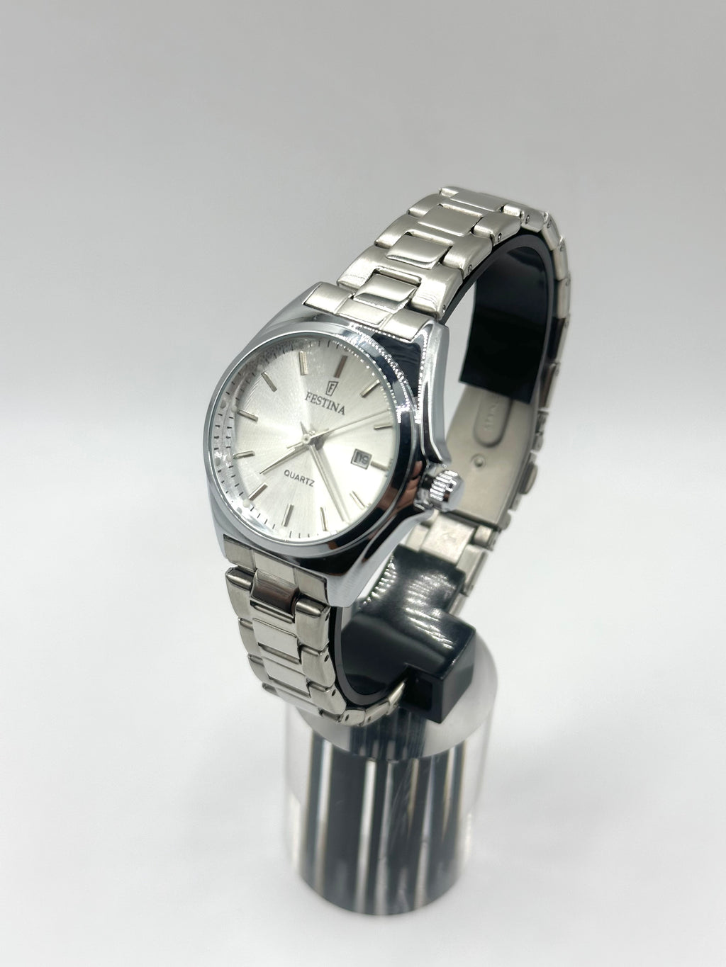 Festina Classic Lady – Montre Femme Argentée à Cadran Nacré