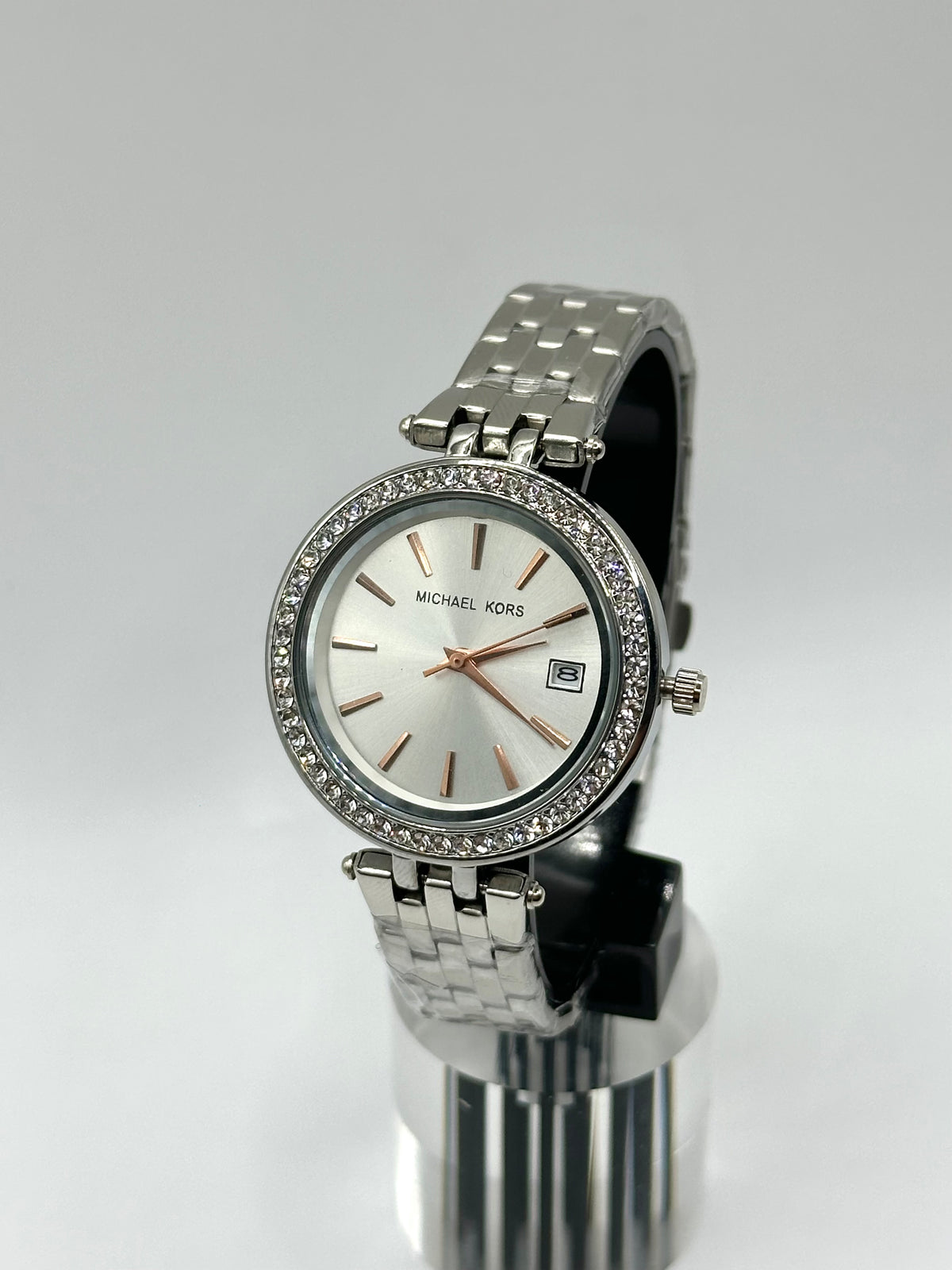 Montre Femme Michael Kors – Cadran Nacré & Lunette Strass